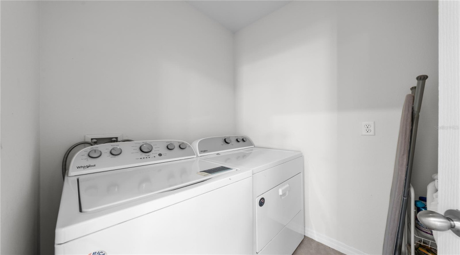 DAVENPORT, Florida 33897, 4 Bedrooms Bedrooms, ,2 BathroomsBathrooms,Residential,For Sale,IGUANA,0,MFRS5142490