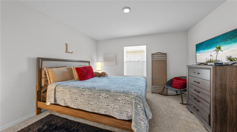 DAVENPORT, Florida 33897, 4 Bedrooms Bedrooms, ,2 BathroomsBathrooms,Residential,For Sale,IGUANA,0,MFRS5142490