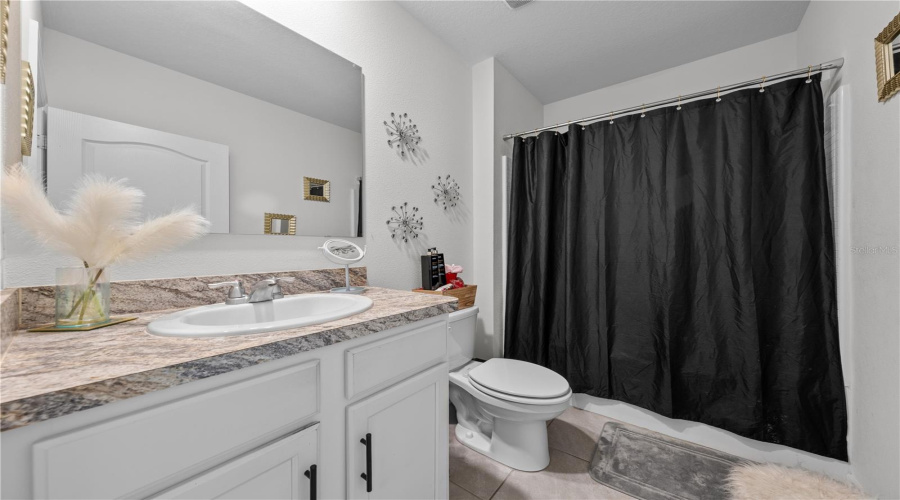 Davenport, Florida 33897, 4 Bedrooms Bedrooms, ,2 Bathroomsbathrooms,Residential,For Sale,Iguana,0,Mfrs5142490
