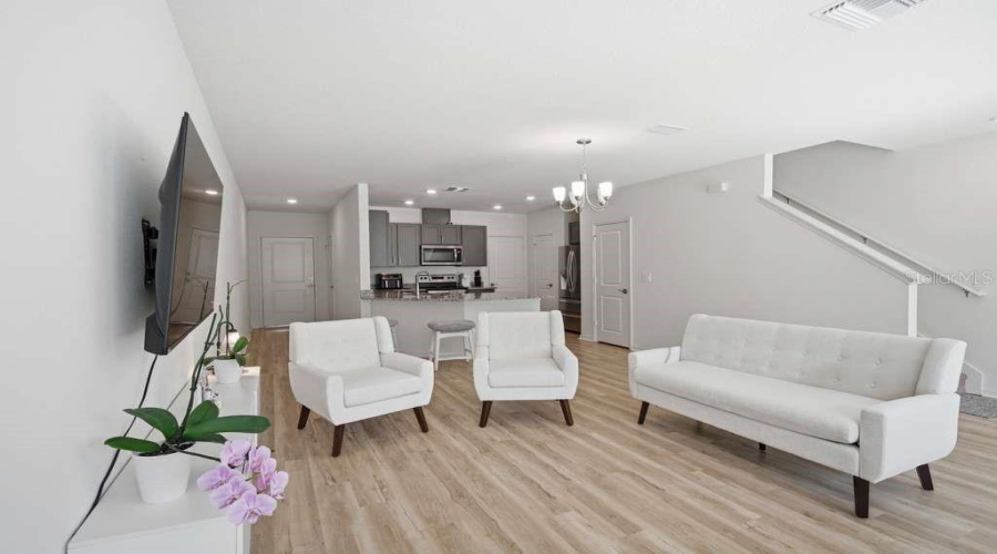DAVENPORT, Florida 33896, 3 Bedrooms Bedrooms, ,2 BathroomsBathrooms,Residential,For Sale,WESTSIDE HILLS,0,MFRS5152755