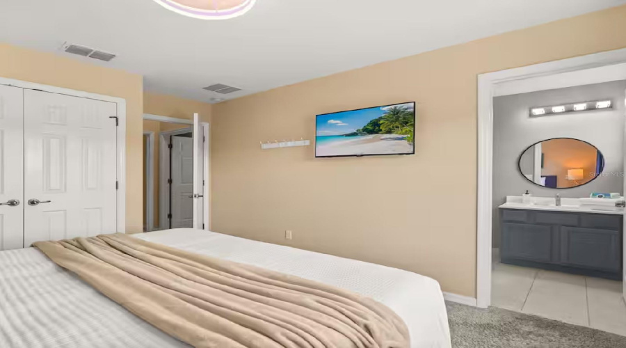 KISSIMMEE, Florida 34747, 3 Bedrooms Bedrooms, ,2 BathroomsBathrooms,Residential,For Sale,YELLOW LANTANA,0,MFRO6419385