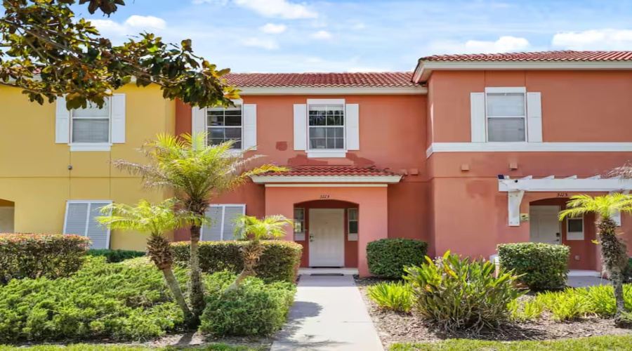 KISSIMMEE, Florida 34747, 3 Bedrooms Bedrooms, ,2 BathroomsBathrooms,Residential,For Sale,YELLOW LANTANA,0,MFRO6419385