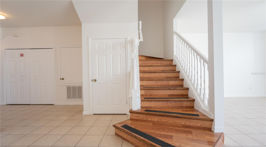 KISSIMMEE, Florida 34746, 3 Bedrooms Bedrooms, ,2 BathroomsBathrooms,Residential,For Sale,HEMINGWAY HOUSE,0,MFRO6421374