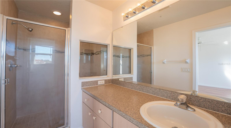 KISSIMMEE, Florida 34746, 3 Bedrooms Bedrooms, ,2 BathroomsBathrooms,Residential,For Sale,HEMINGWAY HOUSE,0,MFRO6421374