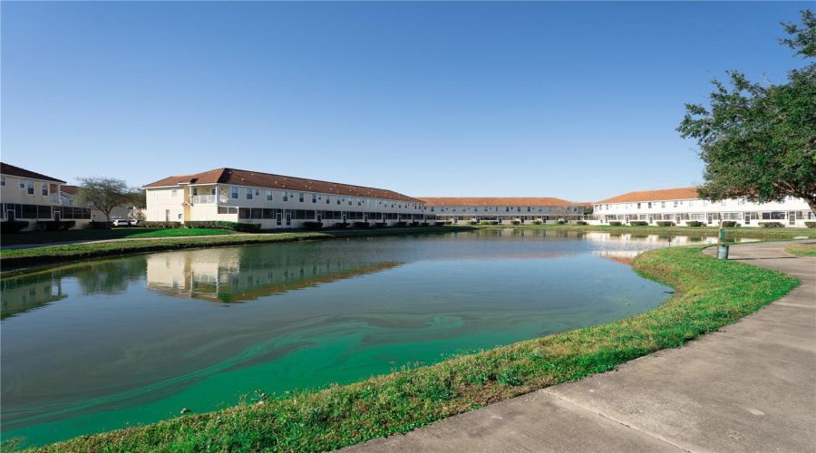 KISSIMMEE, Florida 34746, 3 Bedrooms Bedrooms, ,2 BathroomsBathrooms,Residential,For Sale,HEMINGWAY HOUSE,0,MFRO6421374