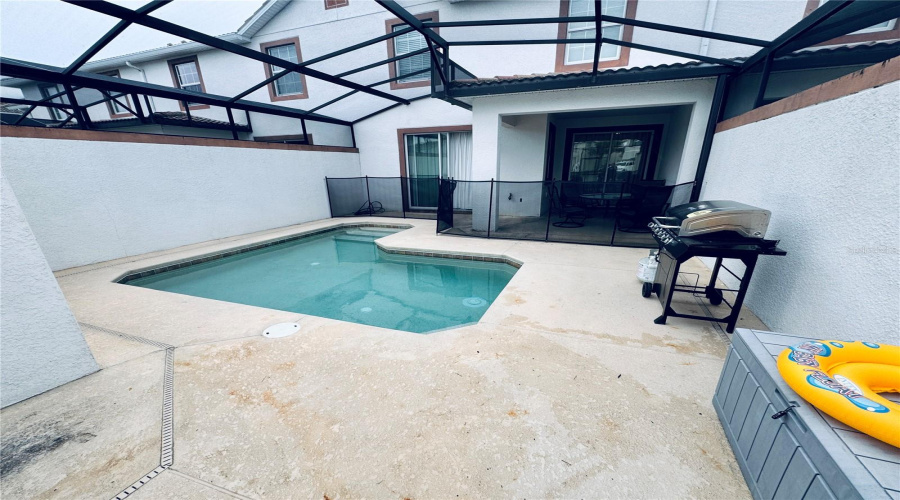 DAVENPORT, Florida 33896, 4 Bedrooms Bedrooms, ,3 BathroomsBathrooms,Residential,For Sale,SANDBAGGER,0,MFRS5152862