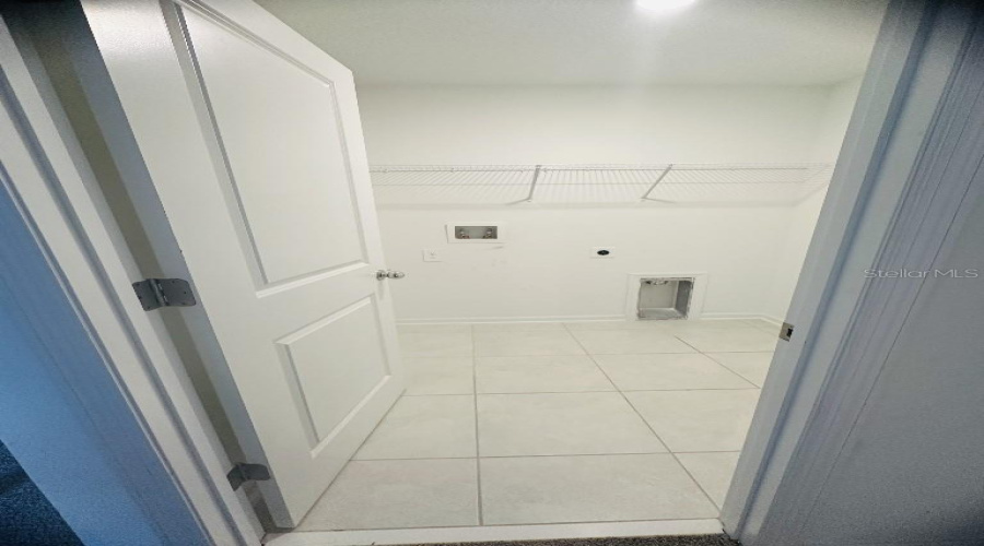 DAVENPORT, Florida 33837, 4 Bedrooms Bedrooms, ,2 BathroomsBathrooms,Residential,For Sale,BIG SUR,0,MFRTB8523787