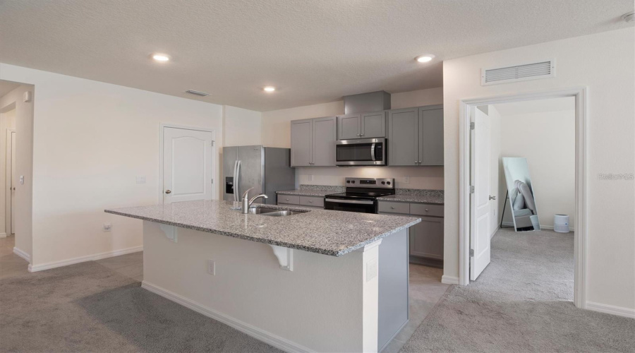 DAVENPORT, Florida 33837, 3 Bedrooms Bedrooms, ,2 BathroomsBathrooms,Residential,For Sale,DOE RUN,0,MFRP4939204