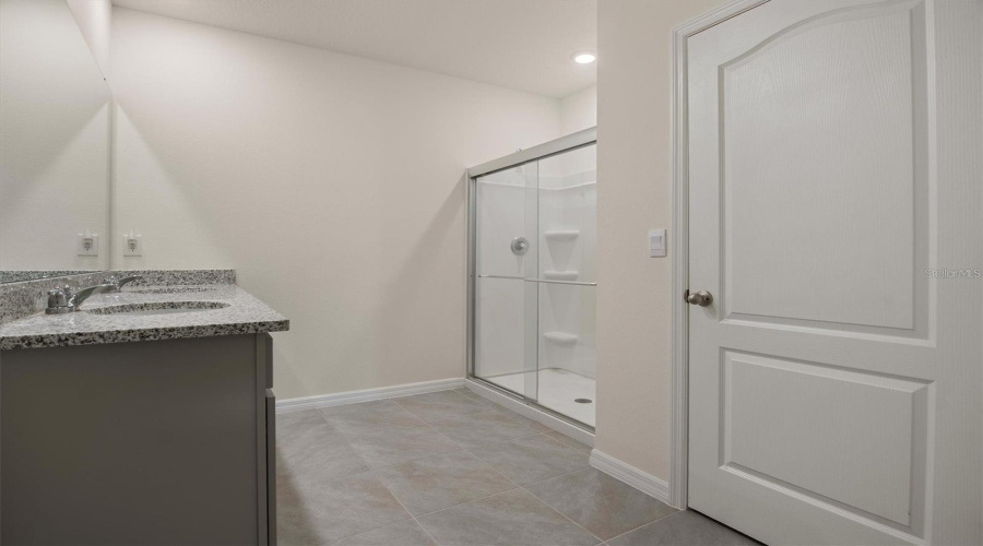 DAVENPORT, Florida 33837, 3 Bedrooms Bedrooms, ,2 BathroomsBathrooms,Residential,For Sale,DOE RUN,0,MFRP4939204
