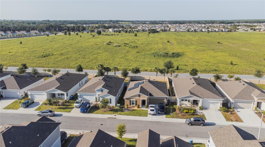 DAVENPORT, Florida 33837, 3 Bedrooms Bedrooms, ,2 BathroomsBathrooms,Residential,For Sale,BURNEY FALLS,0,MFRO6421708