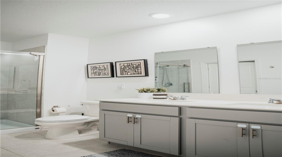DAVENPORT, Florida 33837, 3 Bedrooms Bedrooms, ,2 BathroomsBathrooms,Residential,For Sale,BURNEY FALLS,0,MFRO6421708