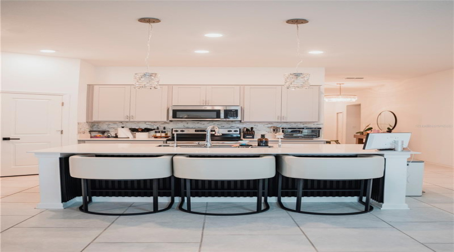 DAVENPORT, Florida 33837, 3 Bedrooms Bedrooms, ,2 BathroomsBathrooms,Residential,For Sale,BURNEY FALLS,0,MFRO6421708