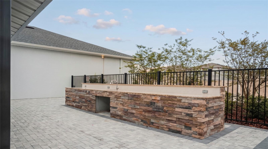 DAVENPORT, Florida 33837, 3 Bedrooms Bedrooms, ,2 BathroomsBathrooms,Residential,For Sale,BURNEY FALLS,0,MFRO6421708