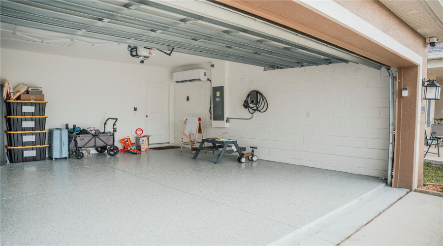 DAVENPORT, Florida 33837, 3 Bedrooms Bedrooms, ,2 BathroomsBathrooms,Residential,For Sale,BURNEY FALLS,0,MFRO6421708