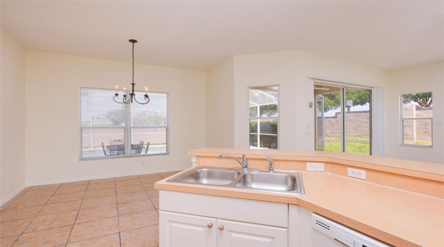 DAVENPORT, Florida 33897, 5 Bedrooms Bedrooms, ,3 BathroomsBathrooms,Residential,For Sale,BRUNELLO,0,MFRO6420583
