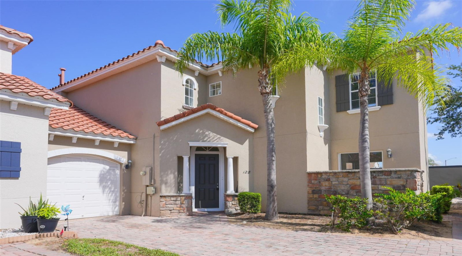 DAVENPORT, Florida 33897, 5 Bedrooms Bedrooms, ,3 BathroomsBathrooms,Residential,For Sale,BRUNELLO,0,MFRO6420583