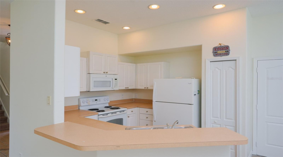 DAVENPORT, Florida 33897, 5 Bedrooms Bedrooms, ,3 BathroomsBathrooms,Residential,For Sale,BRUNELLO,0,MFRO6420583
