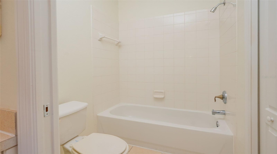 DAVENPORT, Florida 33897, 5 Bedrooms Bedrooms, ,3 BathroomsBathrooms,Residential,For Sale,BRUNELLO,0,MFRO6420583