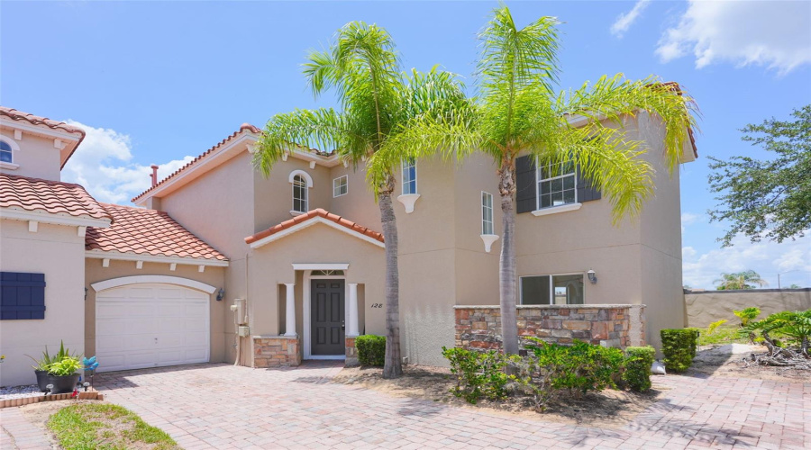 DAVENPORT, Florida 33897, 5 Bedrooms Bedrooms, ,3 BathroomsBathrooms,Residential,For Sale,BRUNELLO,0,MFRO6420583
