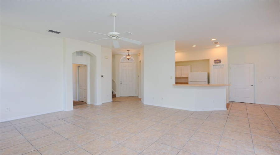 DAVENPORT, Florida 33897, 5 Bedrooms Bedrooms, ,3 BathroomsBathrooms,Residential,For Sale,BRUNELLO,0,MFRO6420583