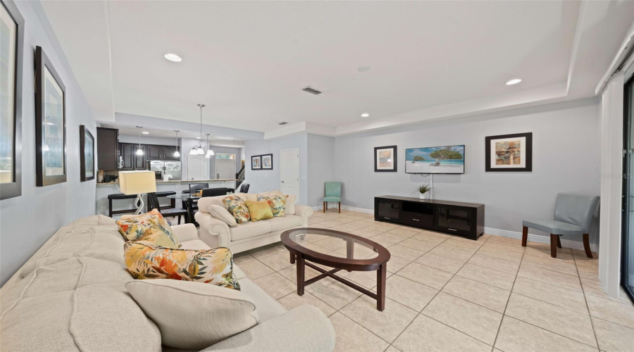 DAVENPORT, Florida 33896, 3 Bedrooms Bedrooms, ,2 BathroomsBathrooms,Residential,For Sale,BROOKSVILLE,0,MFRO6420145