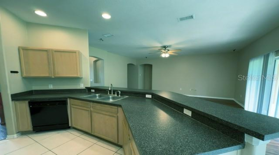 KISSIMMEE, Florida 34746, 3 Bedrooms Bedrooms, ,2 BathroomsBathrooms,Residential,For Sale,WINDING,0,MFRS5152605
