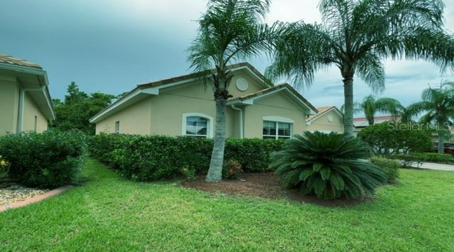 KISSIMMEE, Florida 34746, 3 Bedrooms Bedrooms, ,2 BathroomsBathrooms,Residential,For Sale,WINDING,0,MFRS5152605