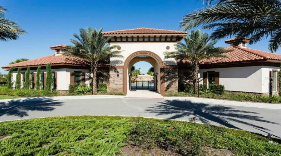 DAVENPORT, Florida 33837, 10 Bedrooms Bedrooms, ,8 BathroomsBathrooms,Residential,For Sale,OAKBOURNE,0,MFRS5152760