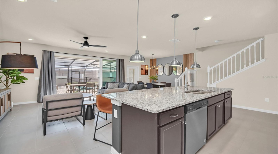 DAVENPORT, Florida 33897, 5 Bedrooms Bedrooms, ,4 BathroomsBathrooms,Residential,For Sale,LANA,0,MFRO6421670