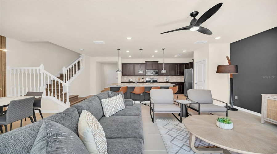 DAVENPORT, Florida 33897, 5 Bedrooms Bedrooms, ,4 BathroomsBathrooms,Residential,For Sale,LANA,0,MFRO6421670