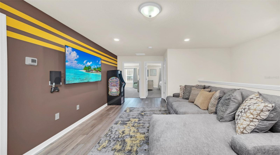 DAVENPORT, Florida 33897, 5 Bedrooms Bedrooms, ,4 BathroomsBathrooms,Residential,For Sale,LANA,0,MFRO6421670