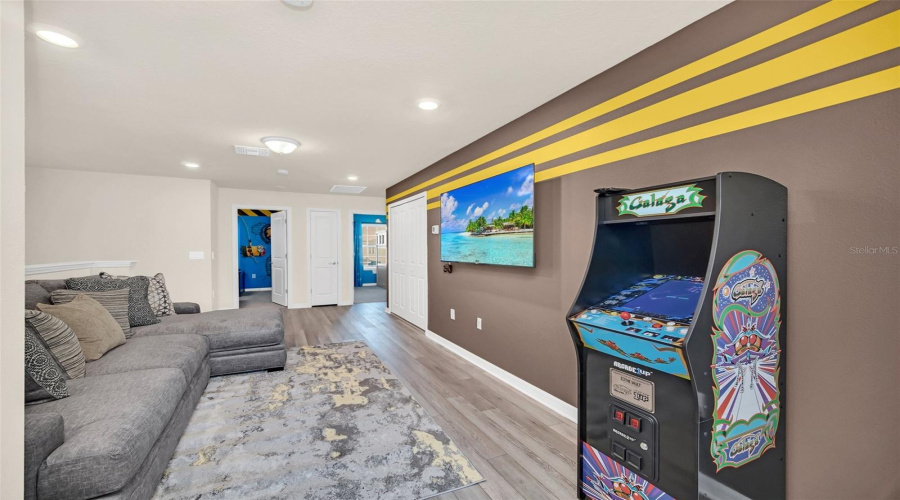 DAVENPORT, Florida 33897, 5 Bedrooms Bedrooms, ,4 BathroomsBathrooms,Residential,For Sale,LANA,0,MFRO6421670