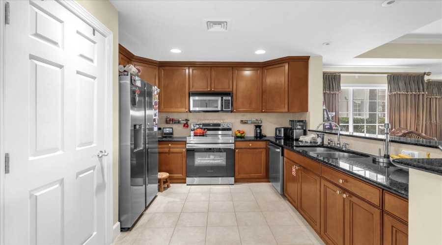 REUNION, Florida 34747, 3 Bedrooms Bedrooms, ,3 BathroomsBathrooms,Residential,For Sale,CENTRE COURT RIDGE,0,MFRO6420774