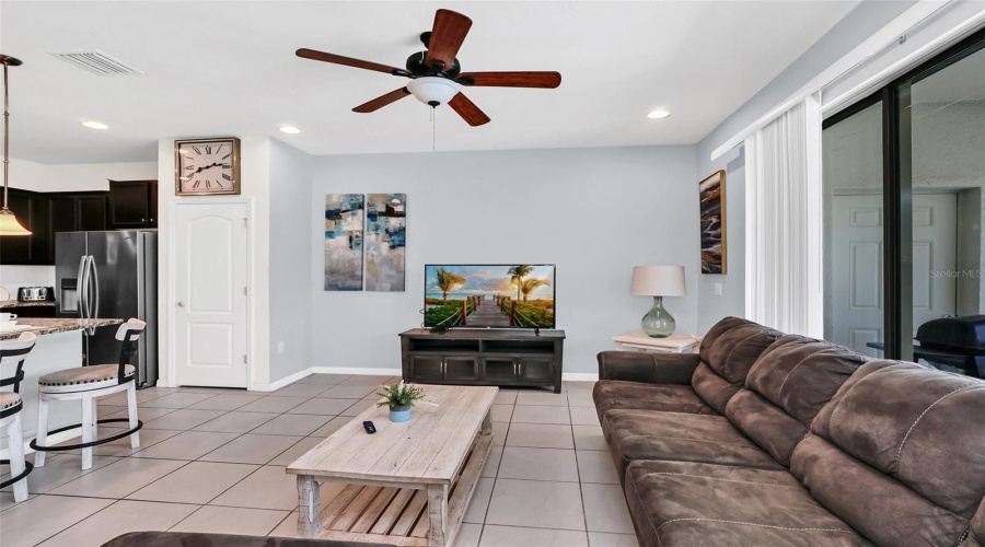 KISSIMMEE, Florida 34747, 5 Bedrooms Bedrooms, ,4 BathroomsBathrooms,Residential,For Sale,SYDNEY,0,MFRO6421749
