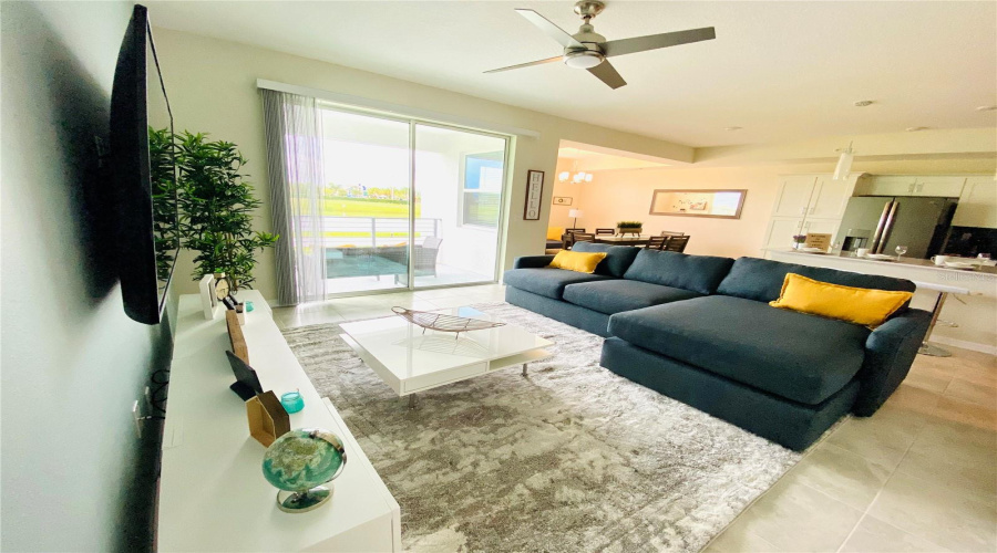 KISSIMMEE, Florida 34746, 2 Bedrooms Bedrooms, ,2 BathroomsBathrooms,Residential,For Sale,PARADOX,0,MFRO6421664