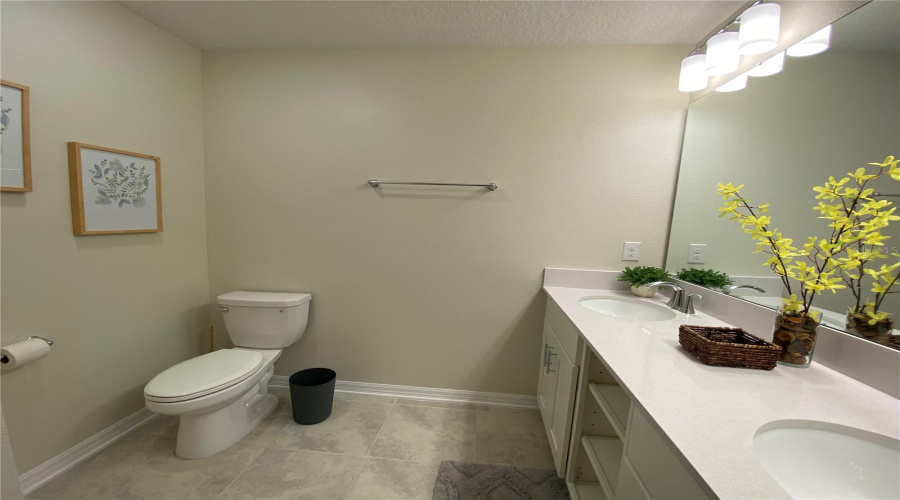 KISSIMMEE, Florida 34746, 2 Bedrooms Bedrooms, ,2 BathroomsBathrooms,Residential,For Sale,PARADOX,0,MFRO6421664