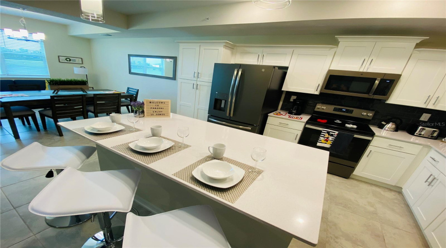 KISSIMMEE, Florida 34746, 2 Bedrooms Bedrooms, ,2 BathroomsBathrooms,Residential,For Sale,PARADOX,0,MFRO6421664