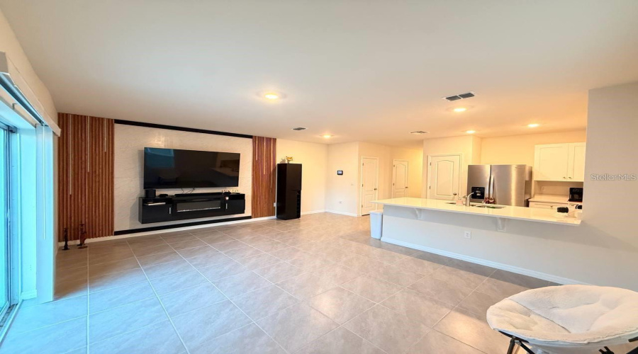 DAVENPORT, Florida 33837, 3 Bedrooms Bedrooms, ,2 BathroomsBathrooms,Residential,For Sale,PENGUIN,0,MFRO6421625