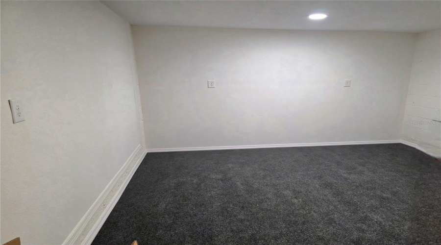 DAVENPORT, Florida 33837, 3 Bedrooms Bedrooms, ,2 BathroomsBathrooms,Residential,For Sale,PENGUIN,0,MFRO6421625
