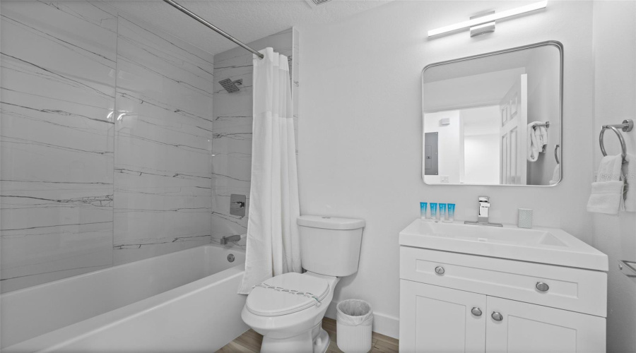 KISSIMMEE, Florida 34747, 4 Bedrooms Bedrooms, ,3 BathroomsBathrooms,Residential,For Sale,YELLOW LANTANA,0,MFRO6421781