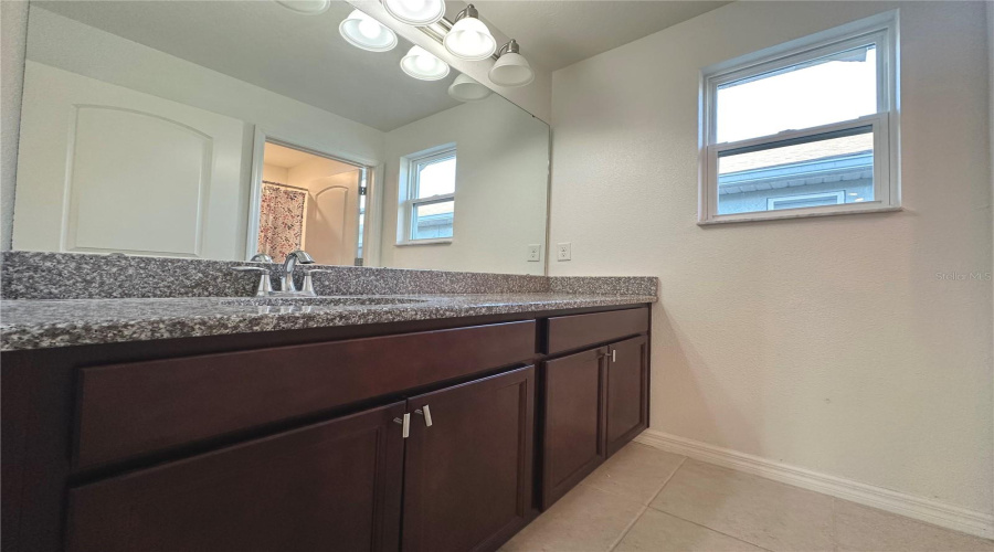 DAVENPORT, Florida 33897, 5 Bedrooms Bedrooms, ,3 BathroomsBathrooms,Residential,For Sale,BELLA VERANO,0,MFRO6421549