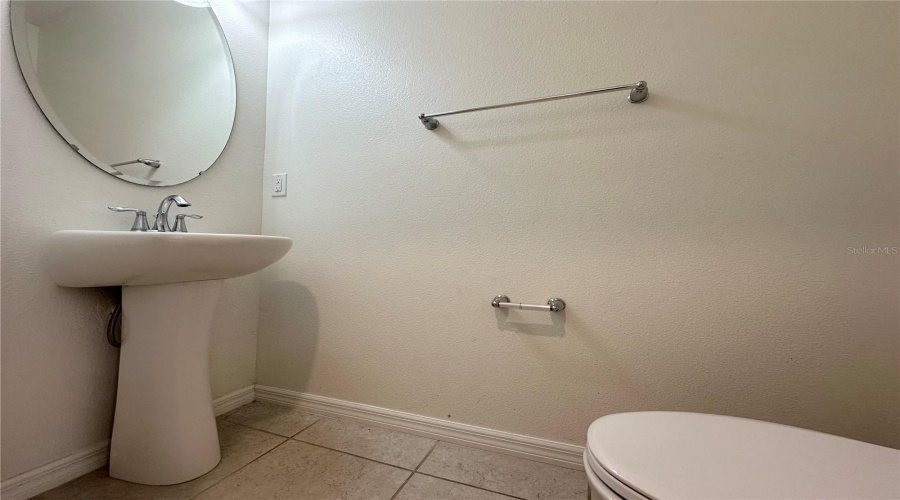 DAVENPORT, Florida 33897, 5 Bedrooms Bedrooms, ,3 BathroomsBathrooms,Residential,For Sale,BELLA VERANO,0,MFRO6421549