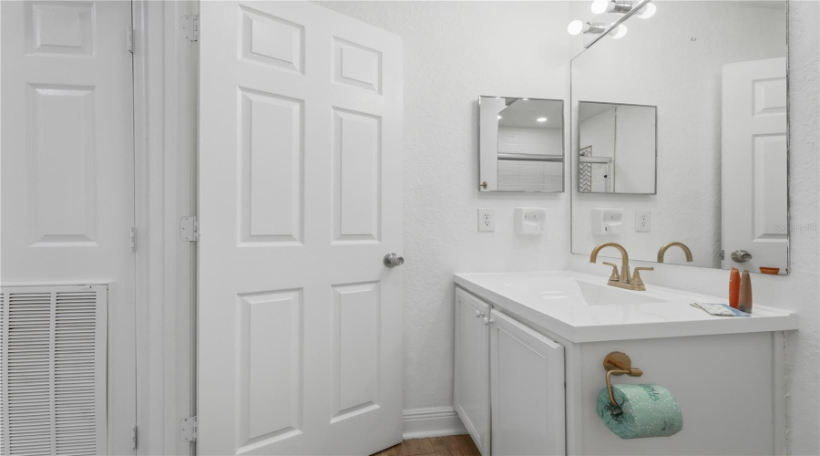DAVENPORT, Florida 33897, 3 Bedrooms Bedrooms, ,2 BathroomsBathrooms,Residential,For Sale,CALABRIA,0,MFRO6421590