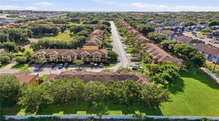 DAVENPORT, Florida 33897, 3 Bedrooms Bedrooms, ,2 BathroomsBathrooms,Residential,For Sale,CALABRIA,0,MFRO6421590