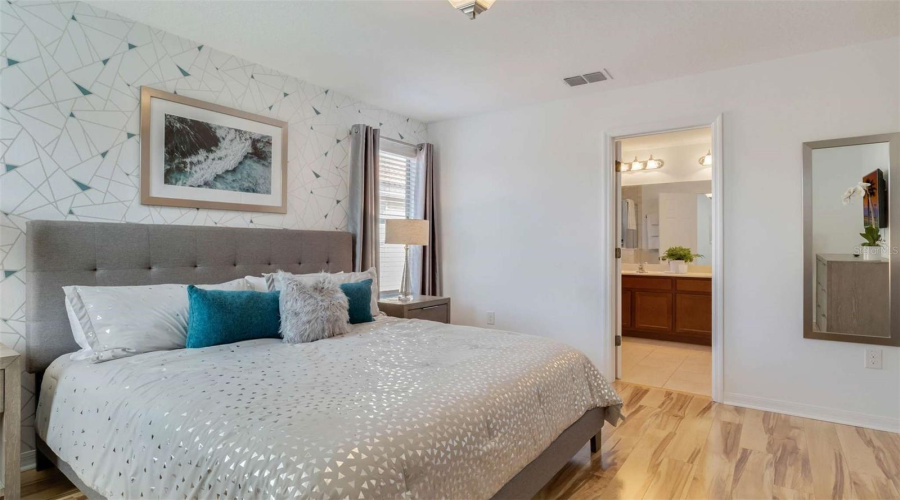 KISSIMMEE, Florida 34746, 6 Bedrooms Bedrooms, ,5 BathroomsBathrooms,Residential,For Sale,LAS FUENTES,0,MFRO6421783