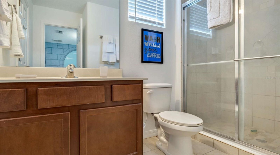 KISSIMMEE, Florida 34746, 6 Bedrooms Bedrooms, ,5 BathroomsBathrooms,Residential,For Sale,LAS FUENTES,0,MFRO6421783