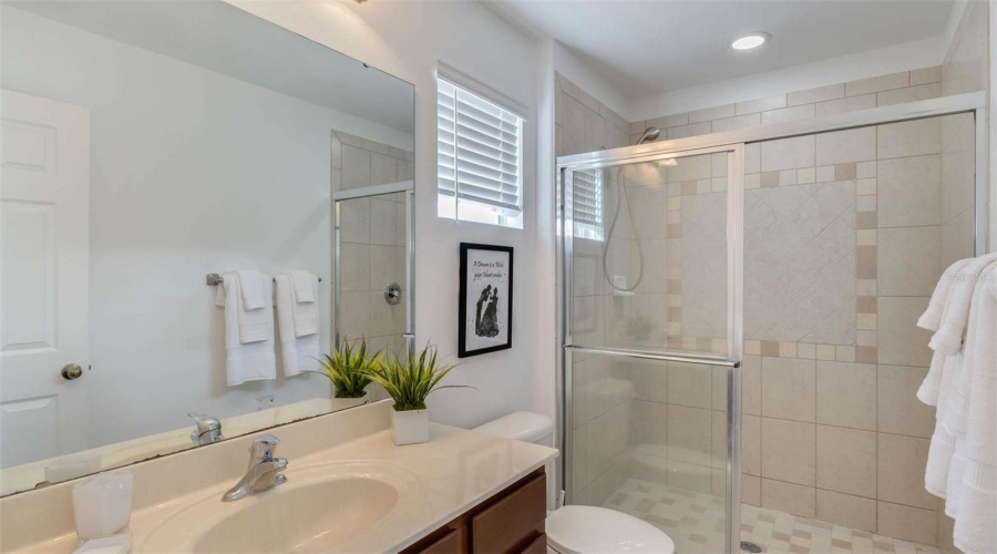 KISSIMMEE, Florida 34746, 6 Bedrooms Bedrooms, ,5 BathroomsBathrooms,Residential,For Sale,LAS FUENTES,0,MFRO6421783