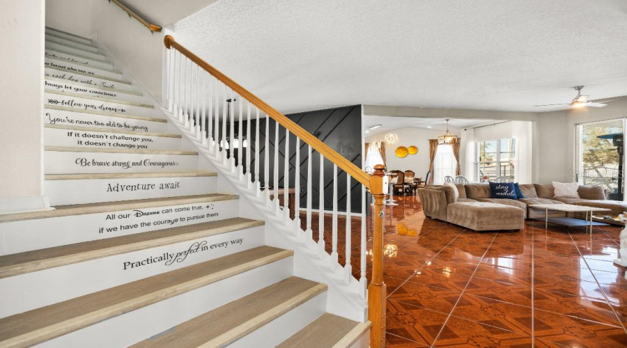 DAVENPORT, Florida 33897, 5 Bedrooms Bedrooms, ,3 BathroomsBathrooms,Residential,For Sale,CORVINA,0,MFRTB8523948