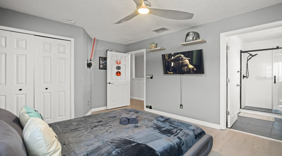 DAVENPORT, Florida 33897, 5 Bedrooms Bedrooms, ,3 BathroomsBathrooms,Residential,For Sale,CORVINA,0,MFRTB8523948