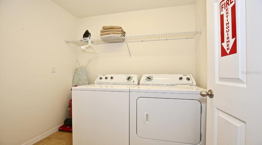 KISSIMMEE, Florida 34746, 4 Bedrooms Bedrooms, ,3 BathroomsBathrooms,Residential,For Sale,SANTOSH,0,MFRO6421204